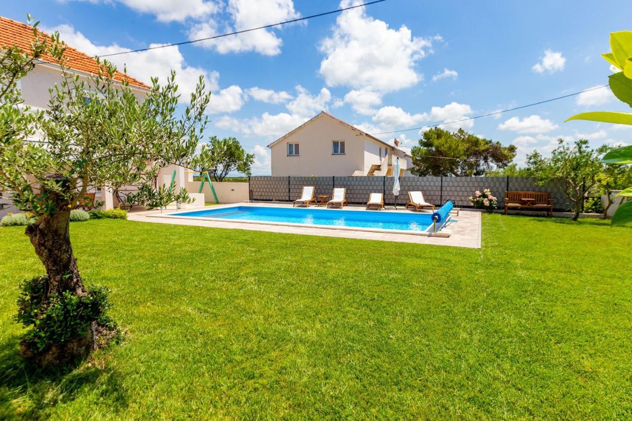 Kristina Holiday Home With Private Swimmingpool Visocane Exterior foto